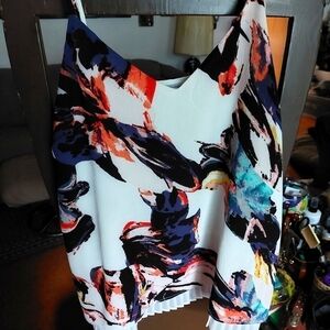 Fourteenth Place Sleeveless Lined Top. Size Medium